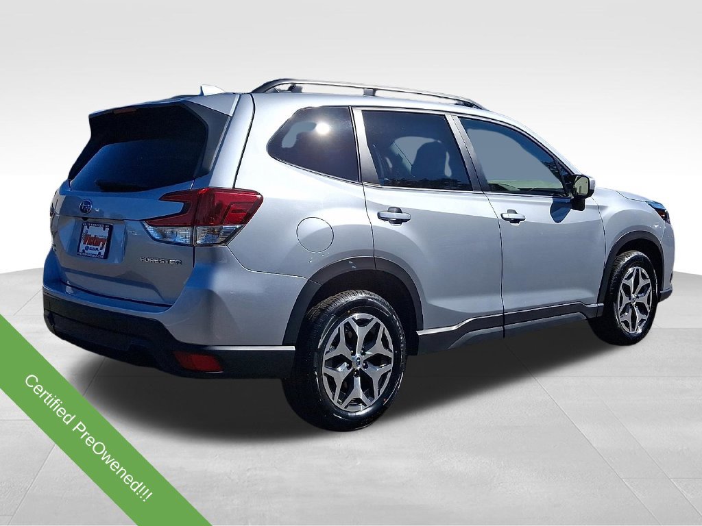 Used 2023 Subaru Forester Premium AWD/4WD image 6