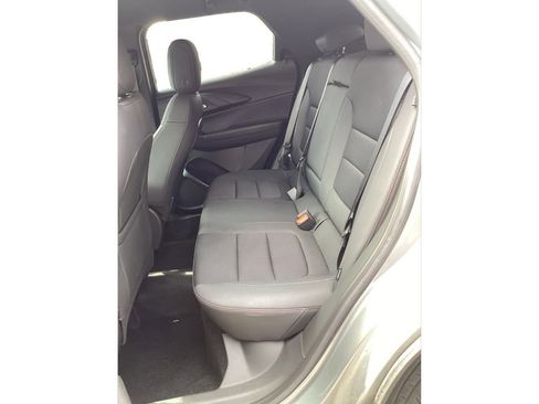 Used 2023 Chevrolet TrailBlazer RS AWD/4WD image 13