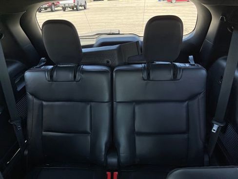 Used 2025 Ford Explorer ST-Line AWD/4WD image 29