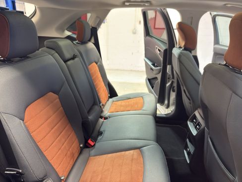 Used 2018 Ford Edge SEL w/ Equipment Group 201A AWD/4WD image 25