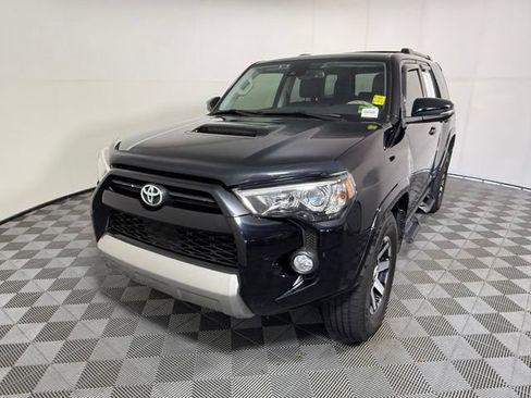 Used 2020 Toyota 4Runner TRD Off-Road Premium w/ Moonroof Package AWD/4WD image 2