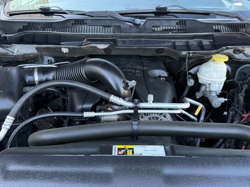 Used 2017 RAM 1500 Laramie image 26