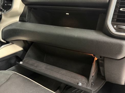 Used 2020 RAM 1500 Laramie AWD/4WD image 29