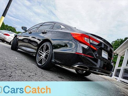 Used 2021 Honda Accord Touring image 4