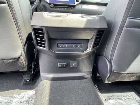 New 2026 Toyota Tundra Platinum AWD/4WD image 18