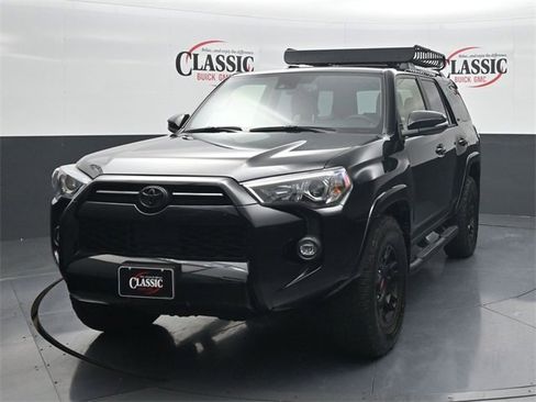 Used 2023 Toyota 4Runner SR5 Premium w/ Moonroof Package image 4