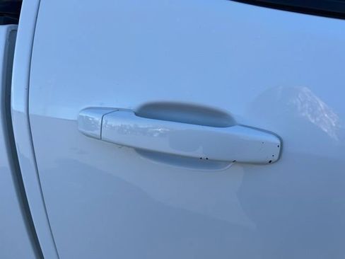 Used 2022 Chevrolet Colorado ZR2 image 18