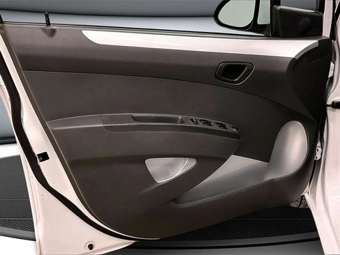 Used 2015 Chevrolet Spark LT image 18