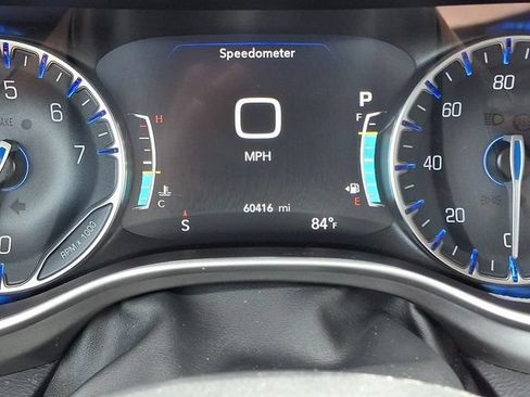 Certified 2023 Chrysler Pacifica Touring-L FWD image 25