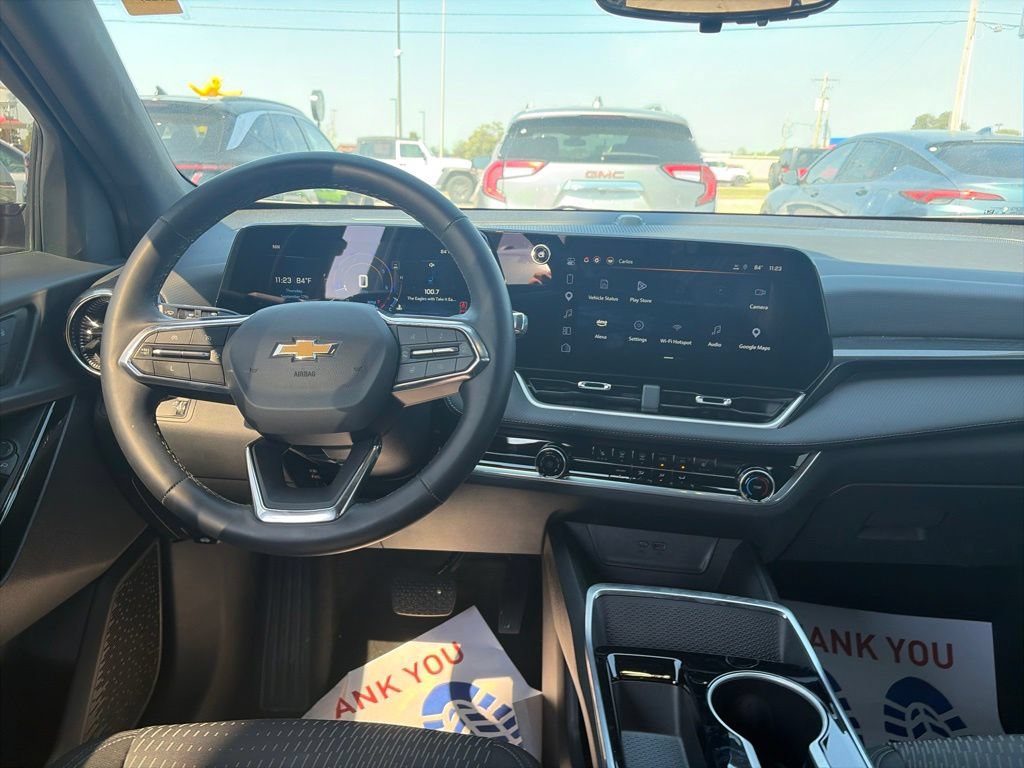 Used 2025 Chevrolet Equinox LT w/ Safety and Technology Package FWD image 14
