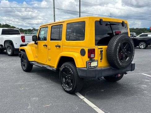 Used 2015 Jeep Wrangler Unlimited Sahara AWD/4WD image 8