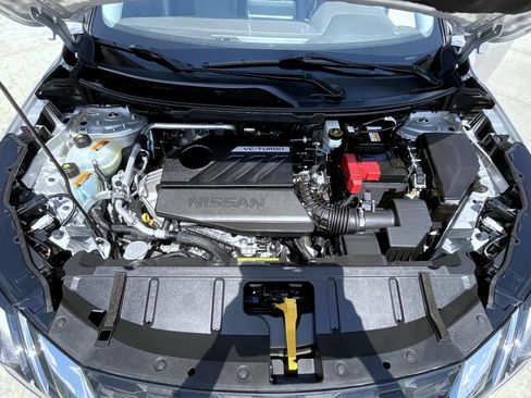 Used 2023 Nissan Rogue SV AWD/4WD image 25