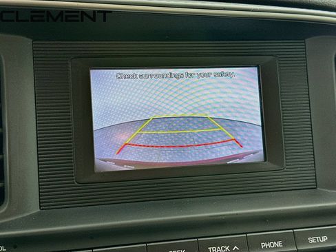 Used 2019 Hyundai Elantra SE FWD image 20