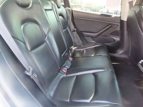Used 2021 Tesla Model 3 Long Range AWD/4WD image 32
