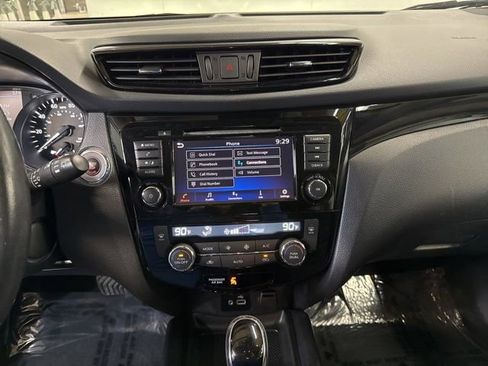 Used 2019 Nissan Rogue Sport SV w/ All-Weather Package image 12