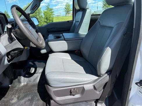 Used 2015 Ford F250 XL AWD/4WD image 7