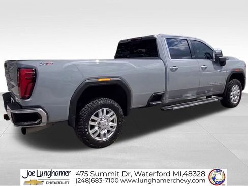 Used 2024 GMC Sierra 2500 SLT w/ SLT Premium Package AWD/4WD image 9