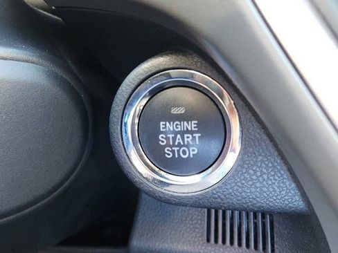 Used 2025 Subaru Crosstrek 2.0i Premium image 36