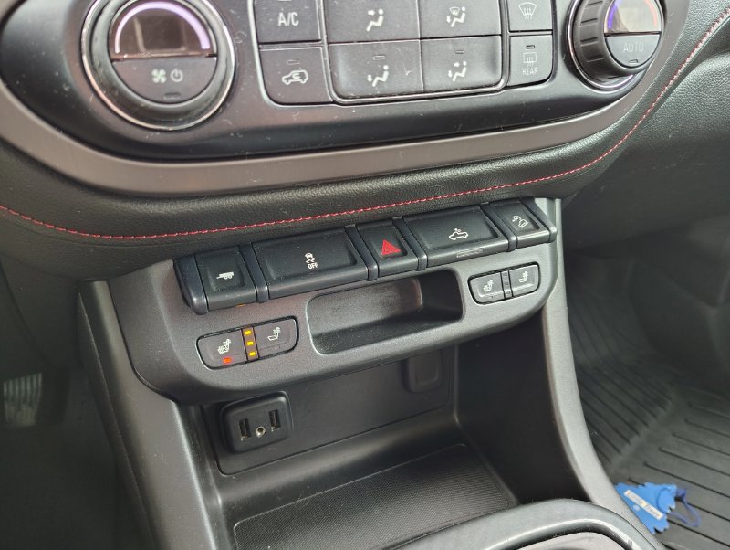 Used 2020 GMC Canyon All Terrain w/ Trailering Package AWD/4WD image 17