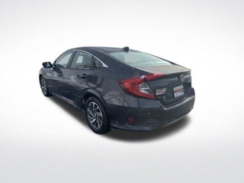 Used 2018 Honda Civic EX image 3