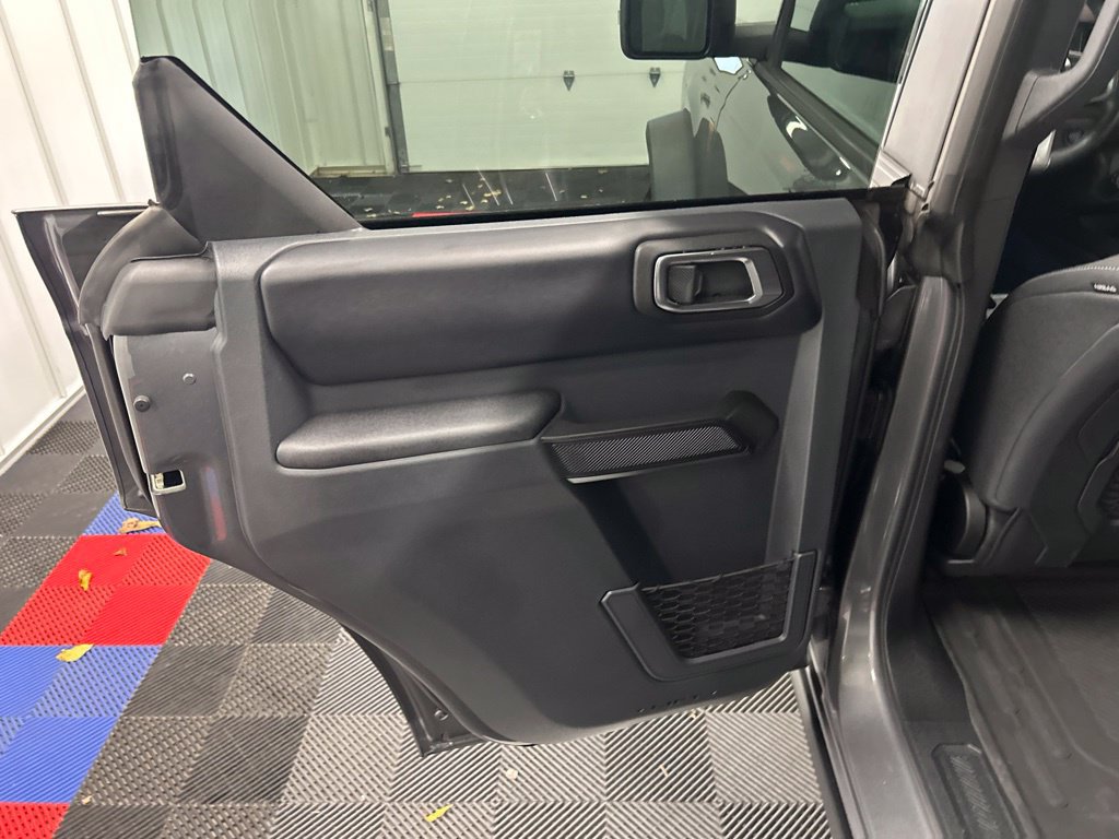 Used 2025 Ford Bronco Badlands AWD/4WD image 12
