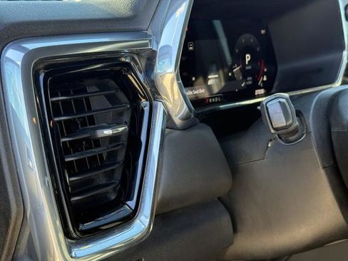 Used 2024 GMC Canyon Elevation w/ Convenience Package image 22