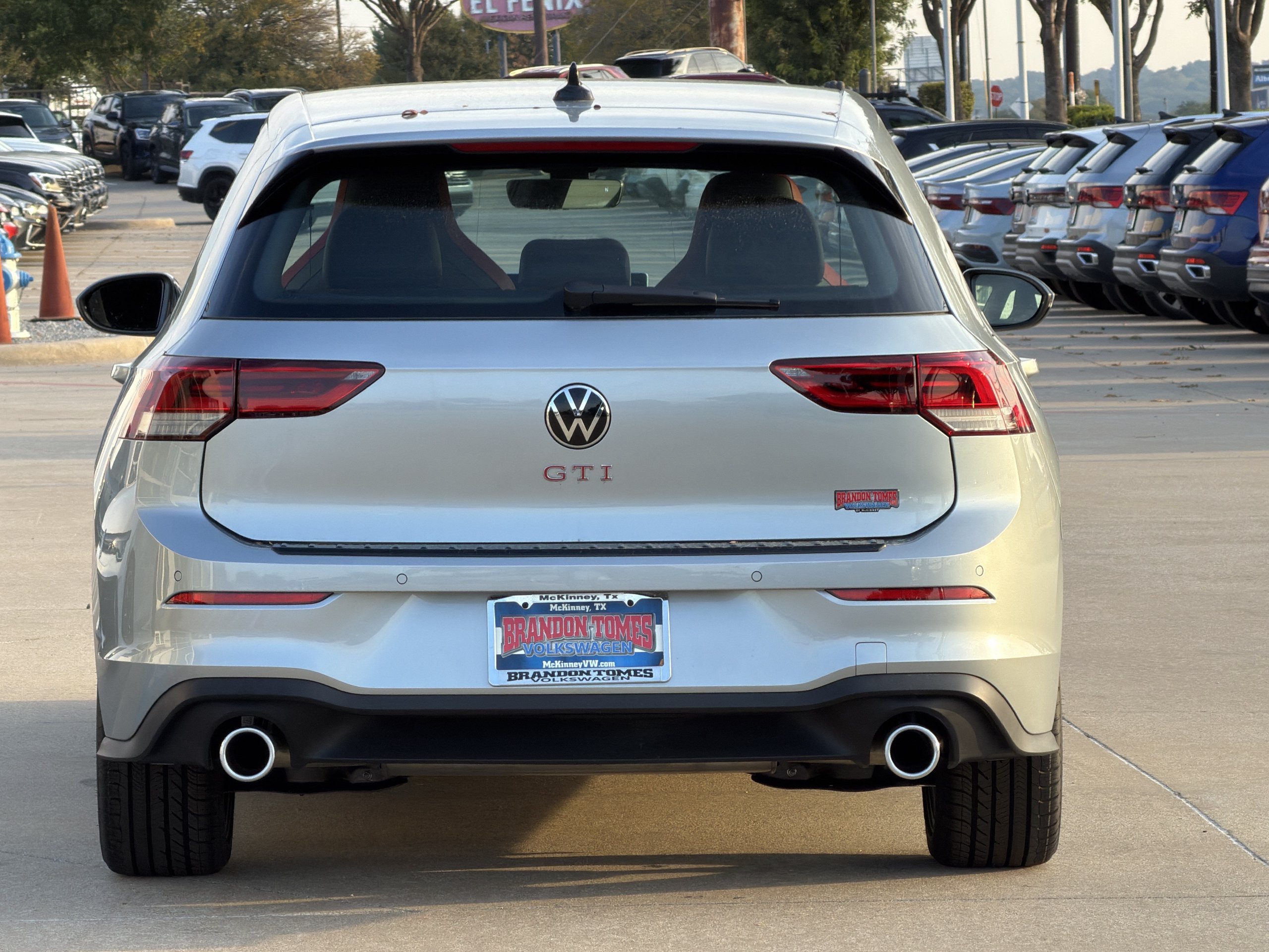 New 2026 Volkswagen GTI SE FWD image 7