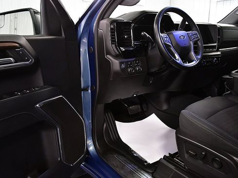 Used 2024 Chevrolet Silverado 1500 RST w/ Max Trailering Package image 18