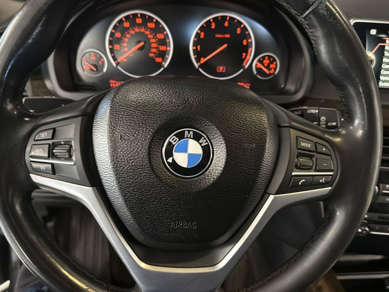 Used 2015 BMW X5 xDrive50i AWD/4WD image 11