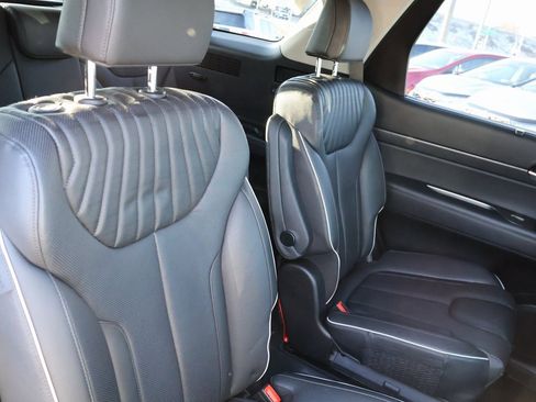 Used 2023 Hyundai Palisade Limited image 12