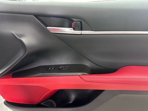 Used 2022 Toyota Camry XSE image 11