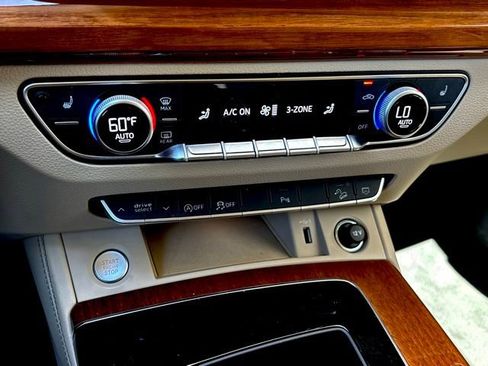 Used 2023 Audi Q5 2.0T Premium Plus AWD/4WD image 26