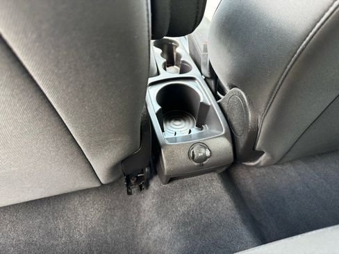 Used 2012 Ford Fiesta SE image 15