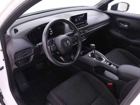 Certified 2024 Honda HR-V Sport image 3