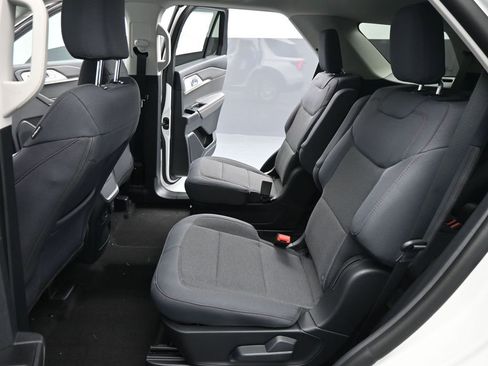 New 2026 Ford Explorer Active image 18