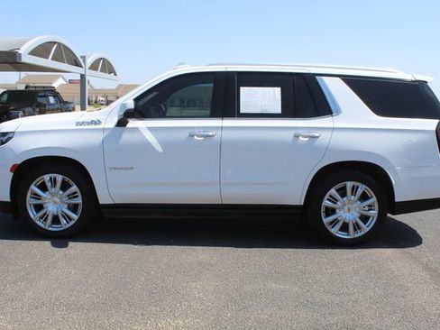 Used 2023 Chevrolet Tahoe High Country AWD/4WD image 9