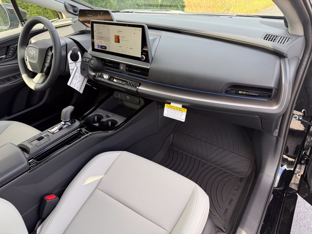 New 2027 Toyota Prius Limited w/ Limited Premium Package FWD image 45