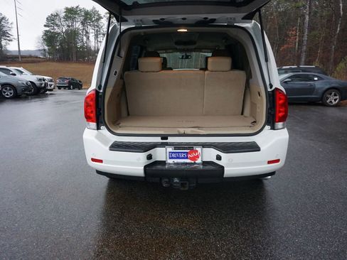 Used 2015 Nissan Armada Platinum w/ 2nd Row Captain Seat Package image 19