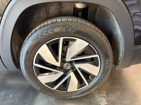 Used 2026 Volkswagen Atlas SE AWD/4WD image 10