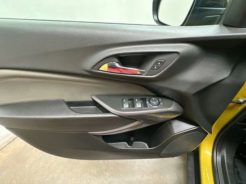 Used 2024 Chevrolet Trax ACTIV FWD image 18
