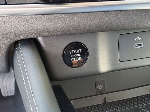 New 2026 Nissan Rogue Platinum image 33