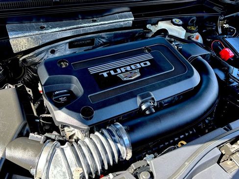 Used 2021 Cadillac XT4 Sport image 27