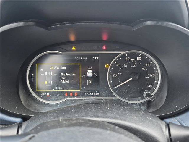 Used 2023 Nissan Versa SV FWD image 9