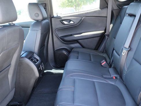 Used 2024 Chevrolet Blazer Premier w/ Enhanced Convenience Package AWD/4WD image 17