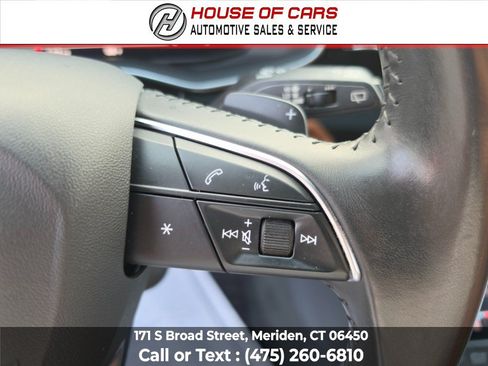 Used 2020 Audi Q8 Premium Plus AWD/4WD image 30
