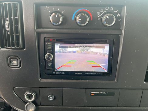 Used 2012 Chevrolet Express 1500 RWD image 14