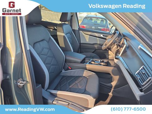 New 2026 Volkswagen Atlas Peak Edition image 13