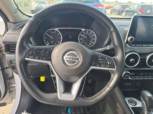 Used 2021 Nissan Sentra SV FWD image 8