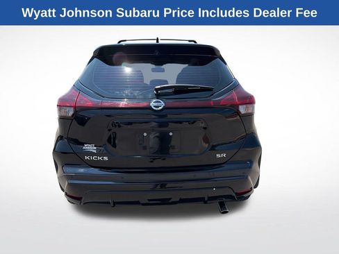 Used 2021 Nissan Kicks SR w/ SR Premium Package FWD image 8