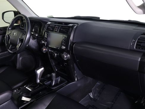 Used 2023 Toyota 4Runner TRD Off-Road Premium w/ Moonroof Package AWD/4WD image 21